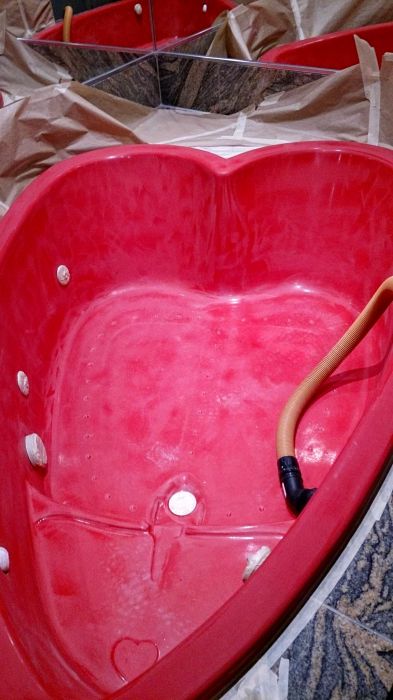 The owners fell out of love with this retro, heart shaped bathtub
